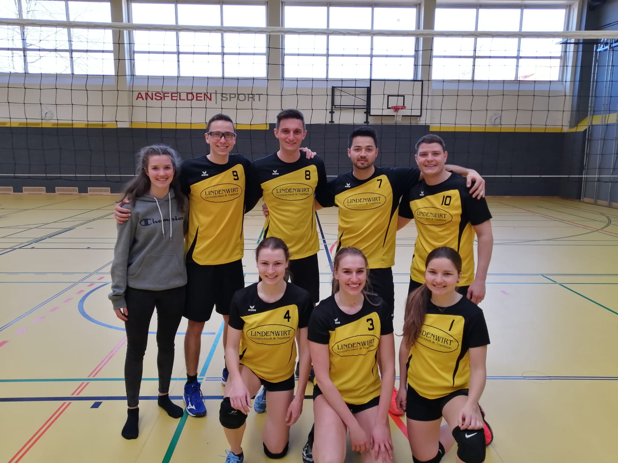 Junge Mixed-Mannschaft an der Spitze!